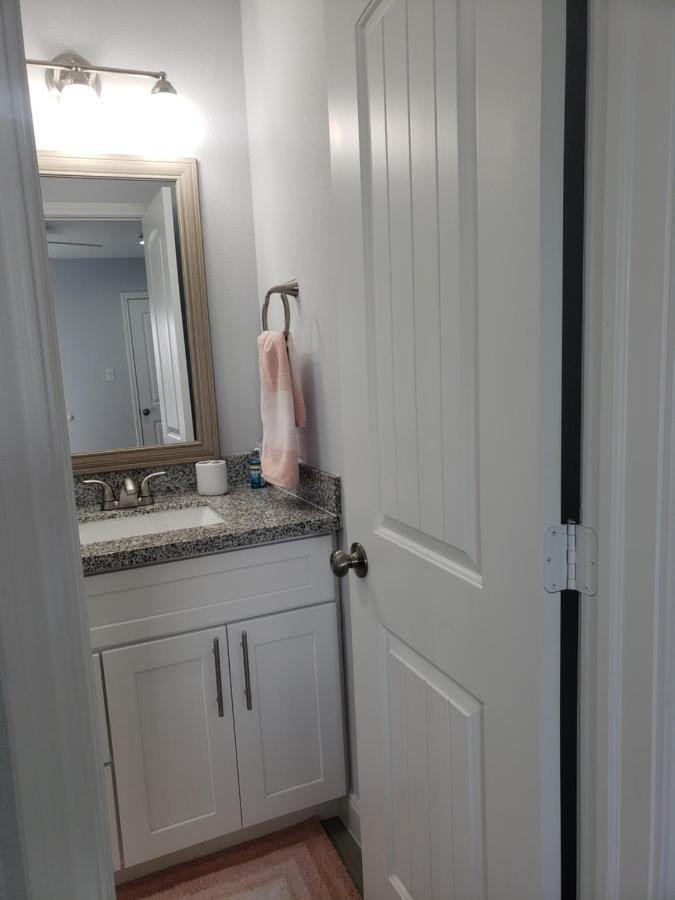 Home Away From Home Unit B Houston Exterior photo