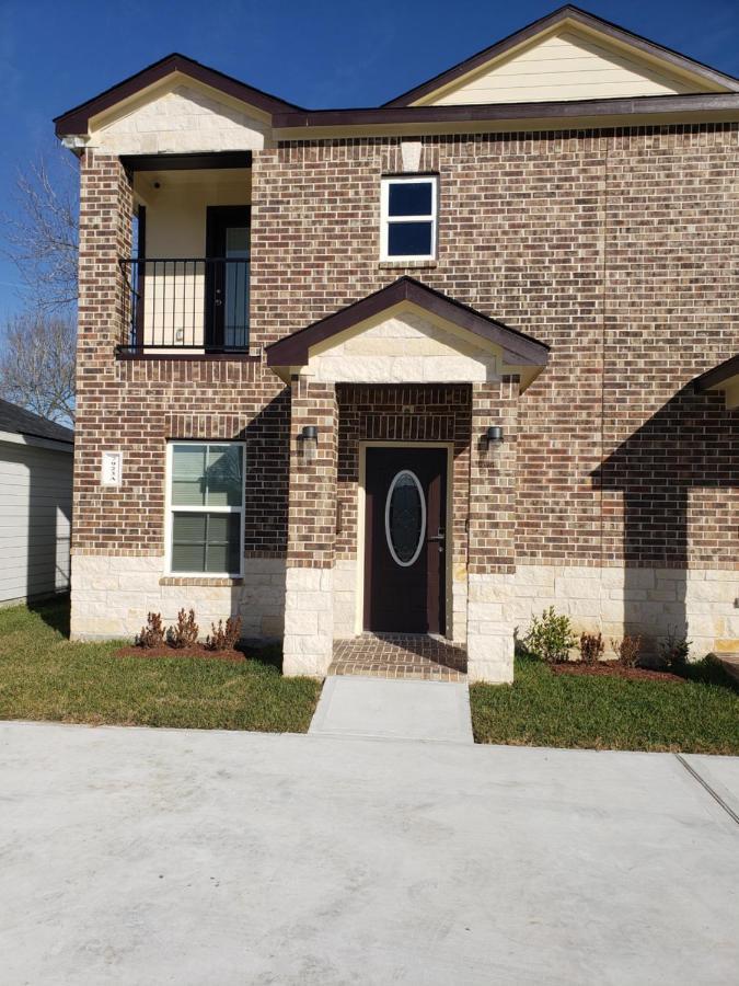 Home Away From Home Unit B Houston Exterior photo